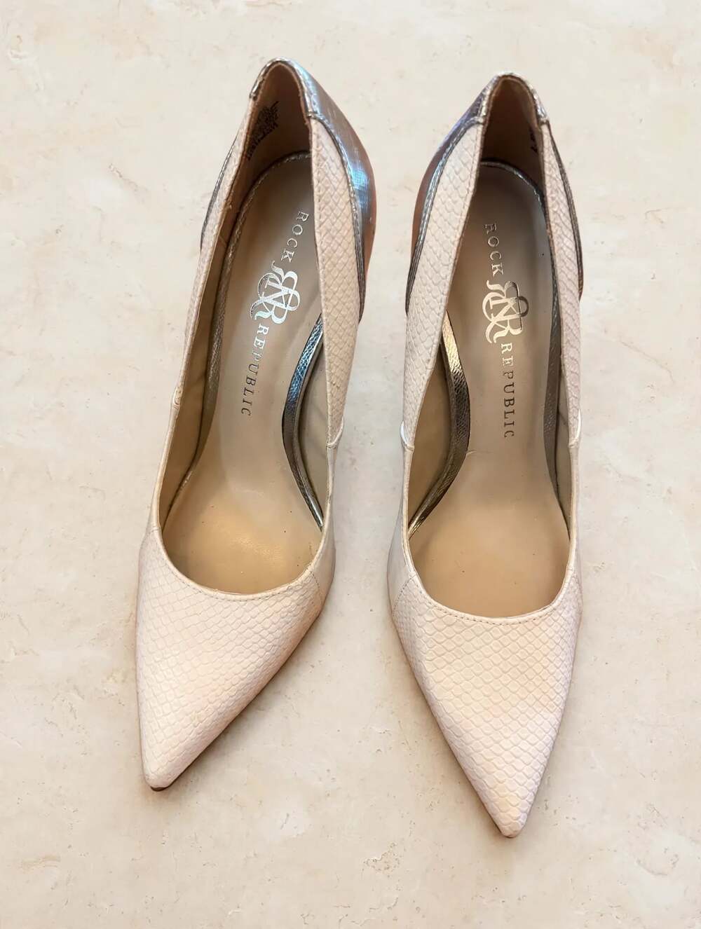 Rock Republic Deliah White Pumps 9M - Snakeskin Silver Heel NWOT
